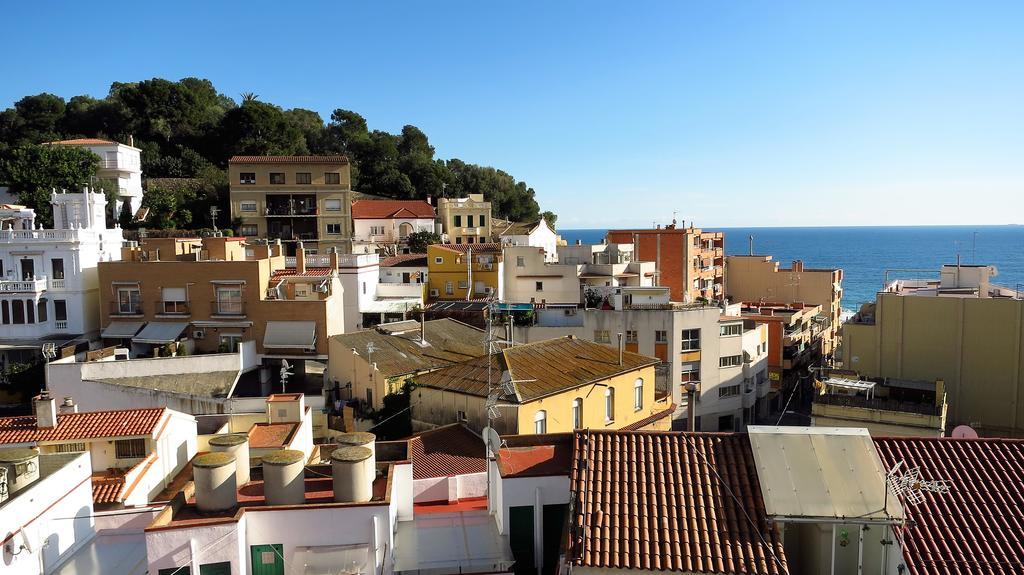 Claire Seaview & Beach-Apartment Montgat Exterior photo
