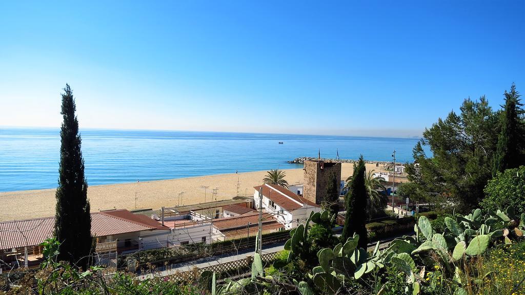 Claire Seaview & Beach-Apartment Montgat Exterior photo